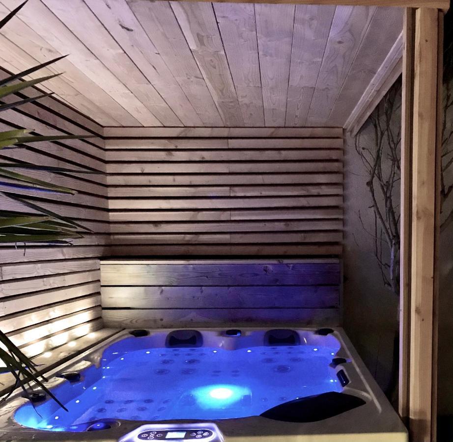 La Domitia - Maison D'Hotes, Massages & Bien-Etre Montbazin Экстерьер фото