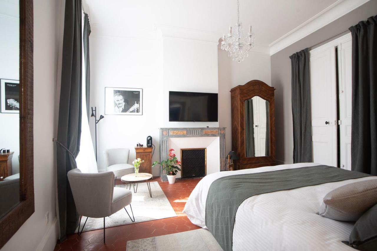 La Domitia - Maison D'Hotes, Massages & Bien-Etre Montbazin Экстерьер фото